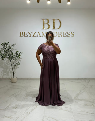 Mina Flieder plus sizes