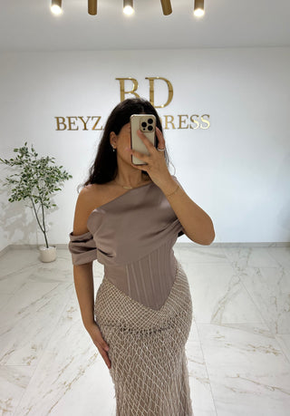 Feryal dress taupe