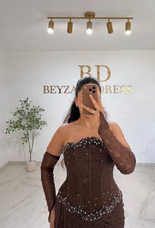 Sara dress brown