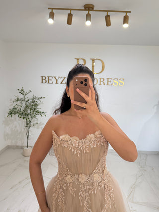 Dalia dress beige