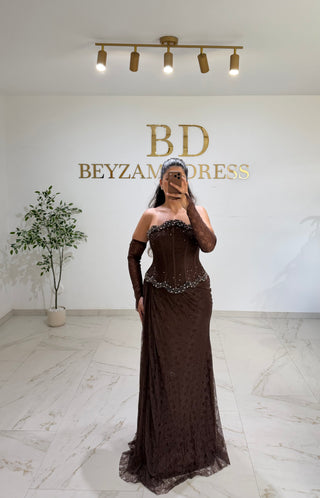 Sara dress brown