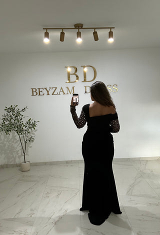 Nayla dress black