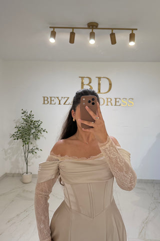 Efna dress beige (mit Schlitz)